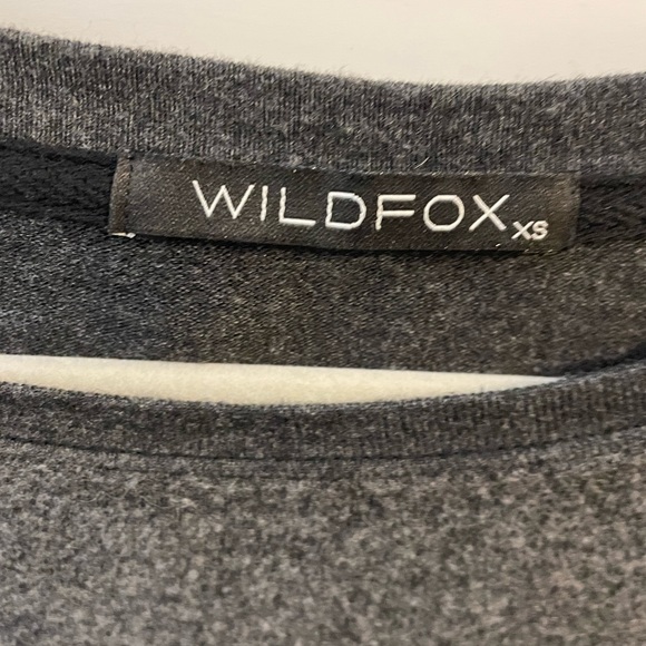 WILDFOX nyc sweater - Picture 2 of 2